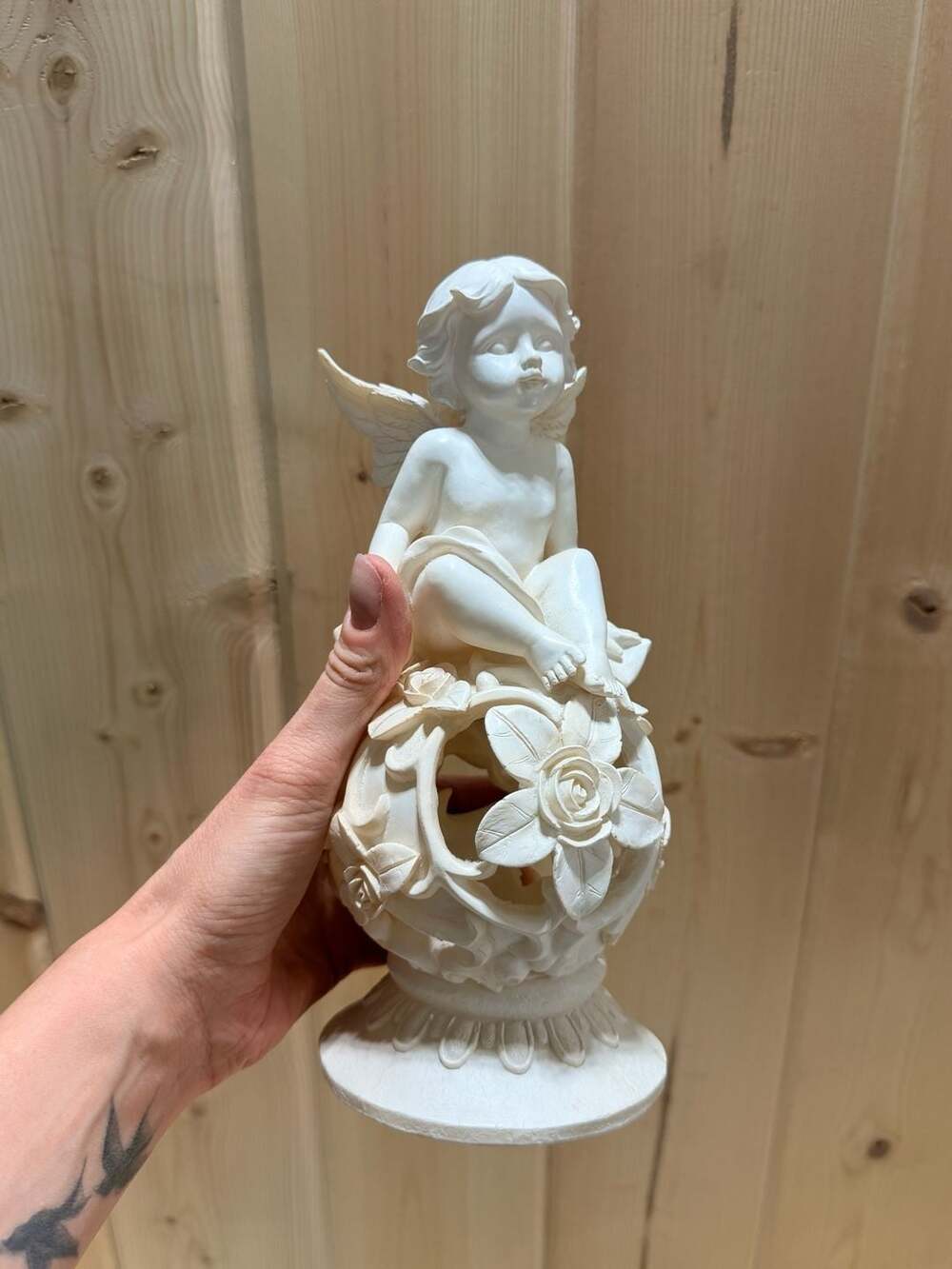 White Resin Cherub Angel Figurine Statue Sphere Rose Floral Base Home Decor